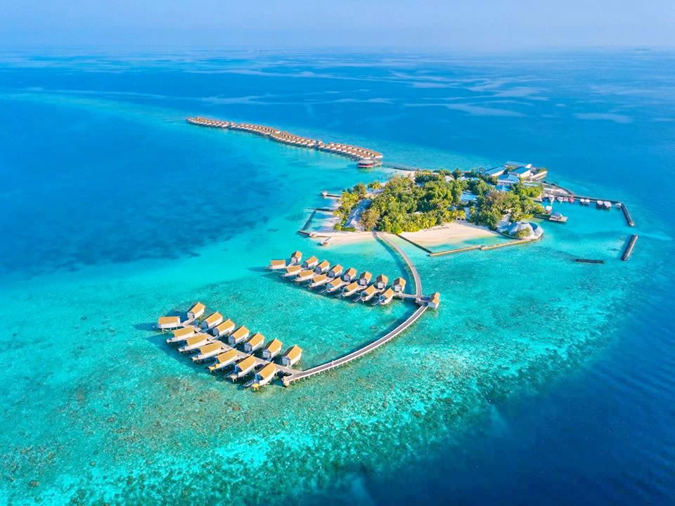 Centara Ras Fushi Resort & Spa Maldives, the beach